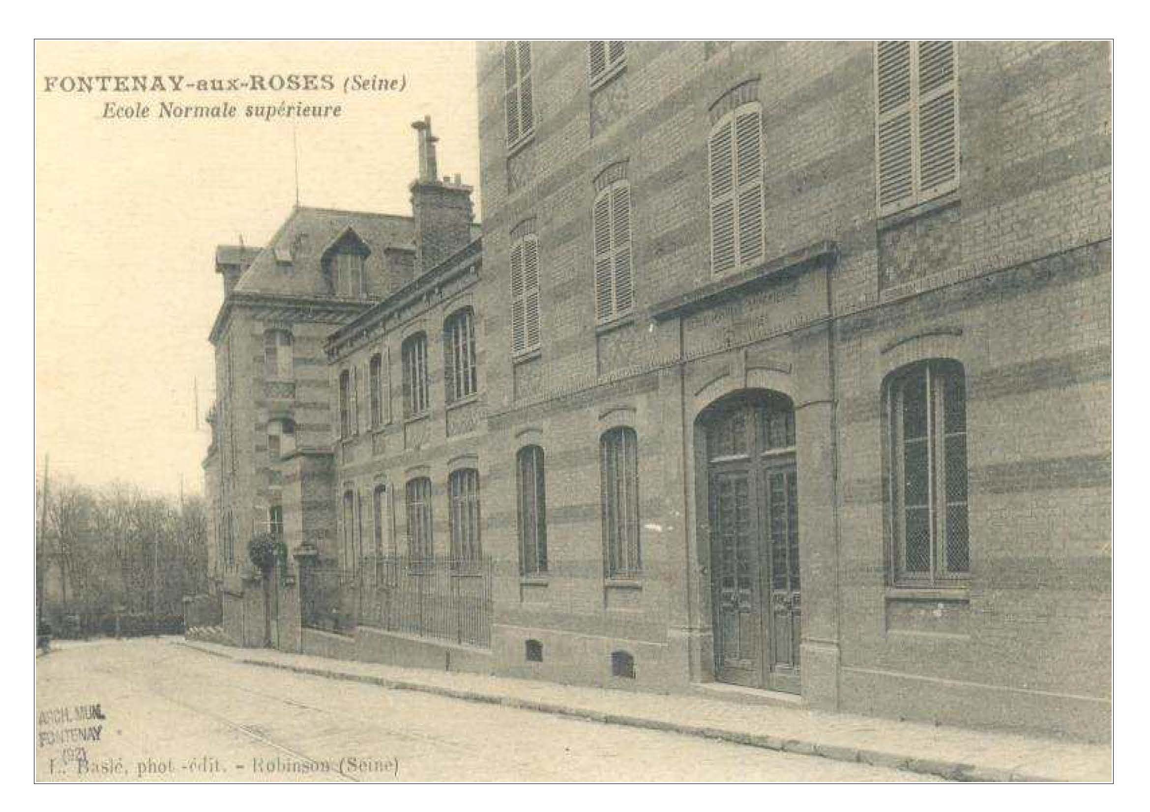 L_École Normale Supérieure de Jeunes Filles ouverte en 1880-02