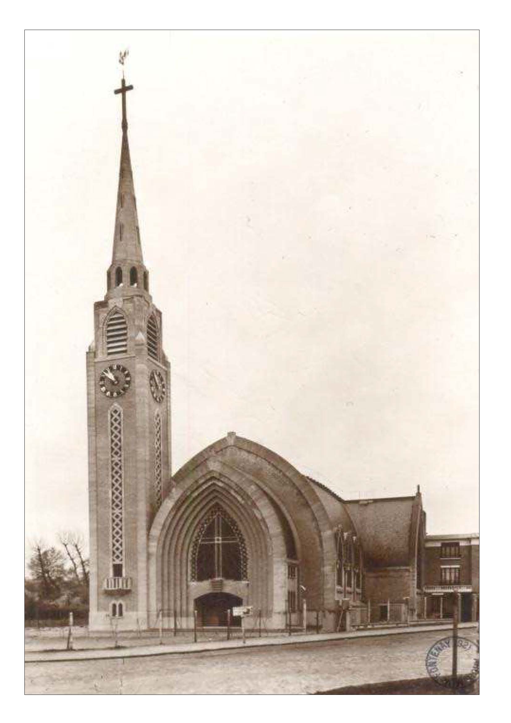 L_église Saint-Stanislas des Blagis construite en 1934 et consacrée en 1936-01